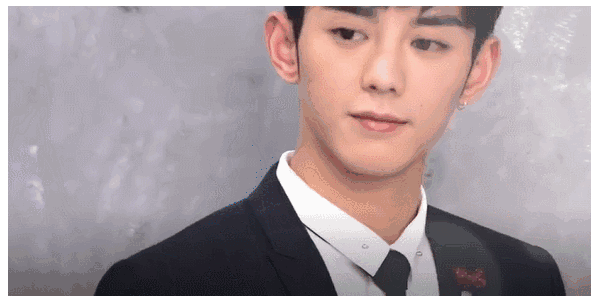 帅哥∣治愈“萌”系的视频原来是这个样子的，阳光笑颜小哥哥帅的出水！－－蓝博 - 51虹马