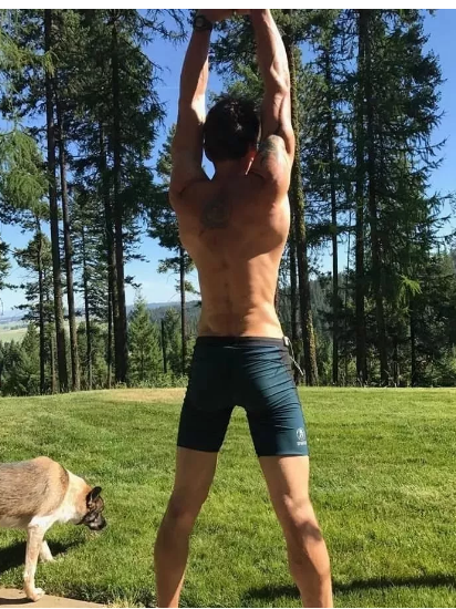 给自己丁丁注射干细胞求增大？这小哥，感觉已经魔怔了.. - 51虹马