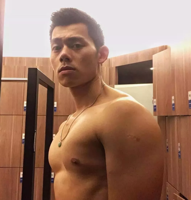 看点∣寸头大胸肌,曾经的直男肌肉体育生成网红,这股男人味让网友沸腾了! - 51虹马 看点∣寸头大胸肌,曾经的直男肌肉体育生成网红,这股男人味让网友沸腾了! - 51虹马