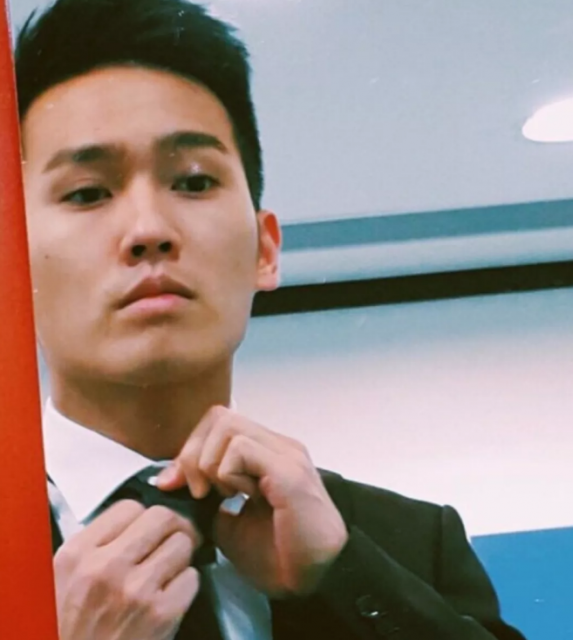 赵雅芝小儿子露壮硕肌肉火了，精彩旧照被扒 - 51虹马