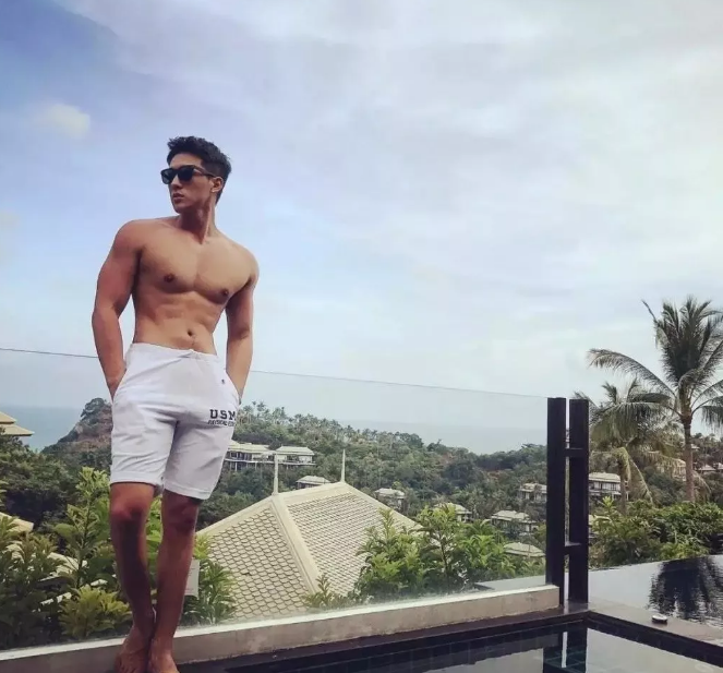 看点∣189.C.M.筋Rou男神颜高腿长还会抖！体育生吸睛的不止有身材…… - 51虹马