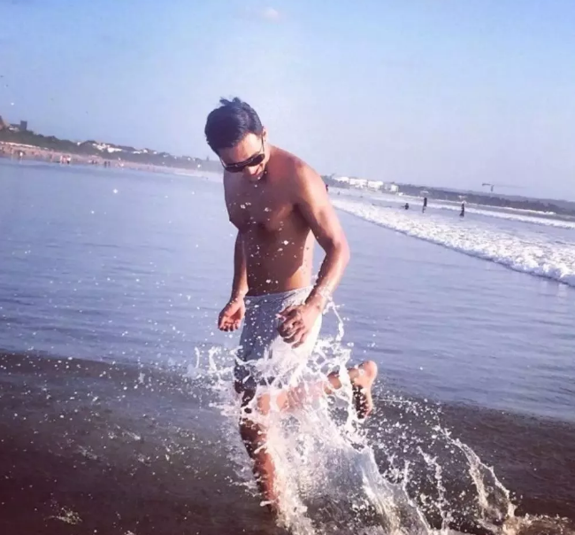 看点∣189.C.M.筋Rou男神颜高腿长还会抖！体育生吸睛的不止有身材…… - 51虹马