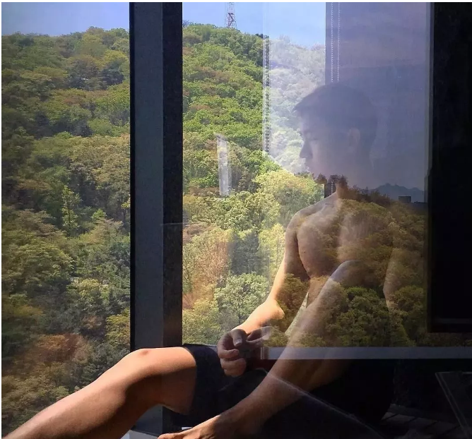 看点∣运动天菜大长腿大.鼻.子，肌肉身材少年感十足！被这枚行走的荷尔蒙扳弯…… - 51虹马