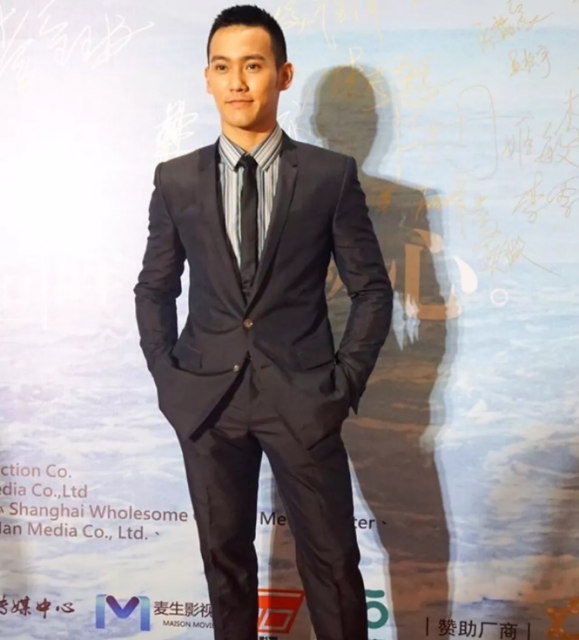 赵雅芝小儿子露壮硕肌肉火了，精彩旧照被扒 - 51虹马