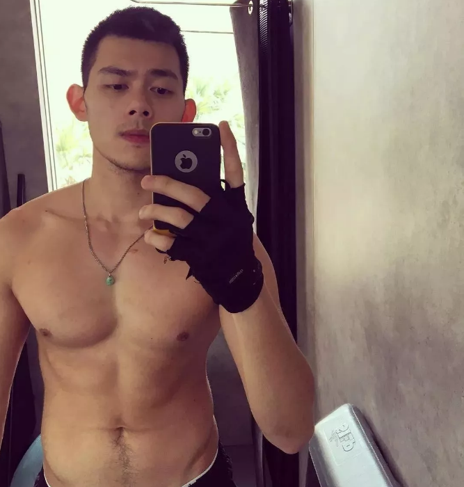 看点∣寸头大胸肌，曾经的直男肌肉体育生成网红，这股男人味让网友沸腾了！ - 51虹马