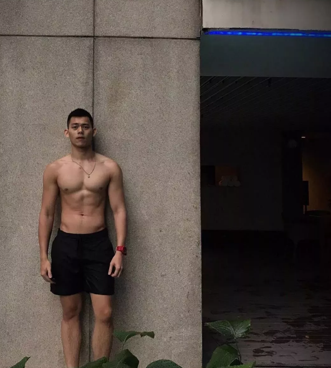 看点∣寸头大胸肌,曾经的直男肌肉体育生成网红,这股男人味让网友沸腾了! - 51虹马 看点∣寸头大胸肌,曾经的直男肌肉体育生成网红,这股男人味让网友沸腾了! - 51虹马