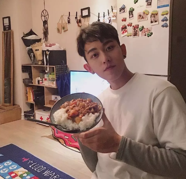 帅哥∣长得好看又会穿衣服的长腿小鲜肉,看一眼就会被吸引! - 51虹马 帅哥∣长得好看又会穿衣服的长腿小鲜肉,看一眼就会被吸引! - 51虹马