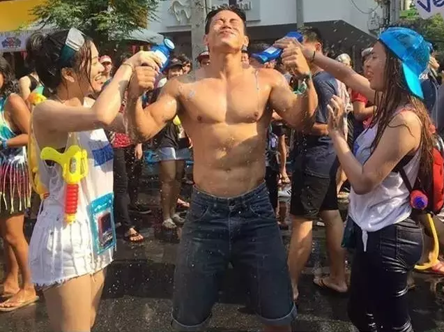 名媛大趴攻略及注意事项 | 泰国泼水节 - 51虹马
