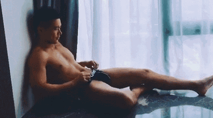 胸比Alex还大！这位国产Gogoboy脱了 - 51虹马