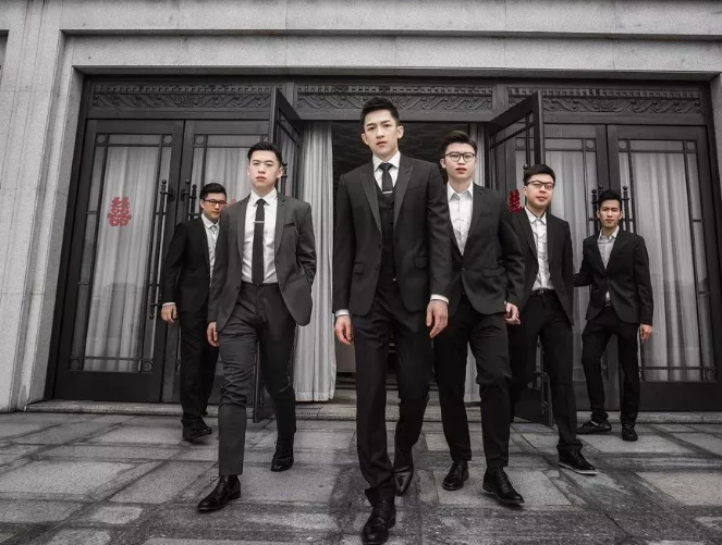 新郎堪比极品鲜肉明星，因太帅火爆网络！结果他素颜是这样的 - 51虹马