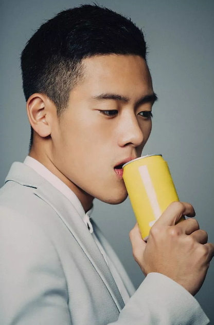 【爆肉公社】禁欲系的他大概能满足你对小攻的幻想 - 51虹马