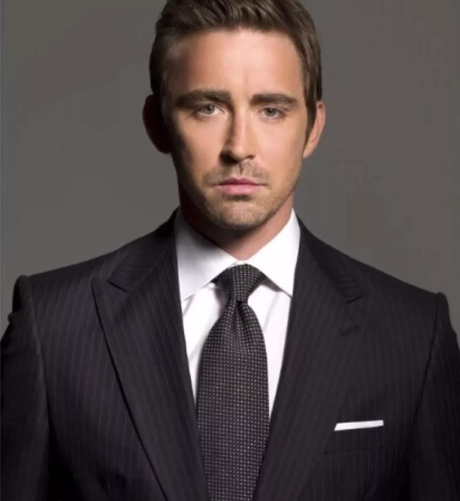 “精灵王”李佩斯正式宣布出柜 - 51虹马