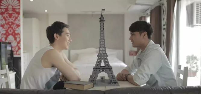 同性在线 | 邻家男孩和MB，客人竟三人行 颜值高.身材好 - 51虹马