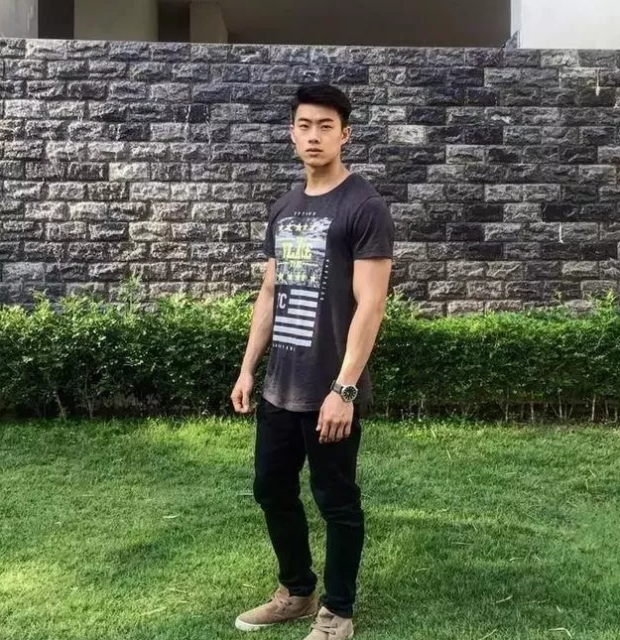 来自马来西亚的大D猛男，身材好到令人发狂！ - 51虹马