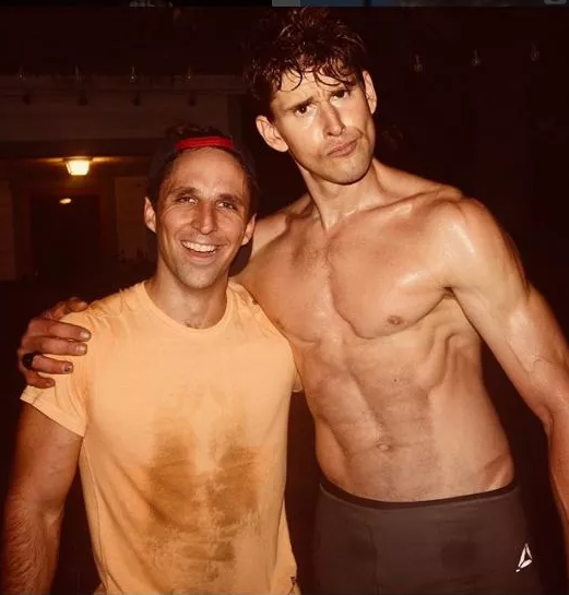 给自己丁丁注射干细胞求增大？这小哥，感觉已经魔怔了.. - 51虹马