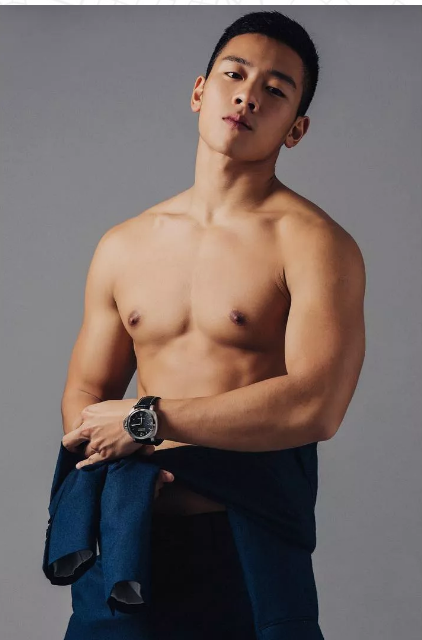 【爆肉公社】禁欲系的他大概能满足你对小攻的幻想 - 51虹马