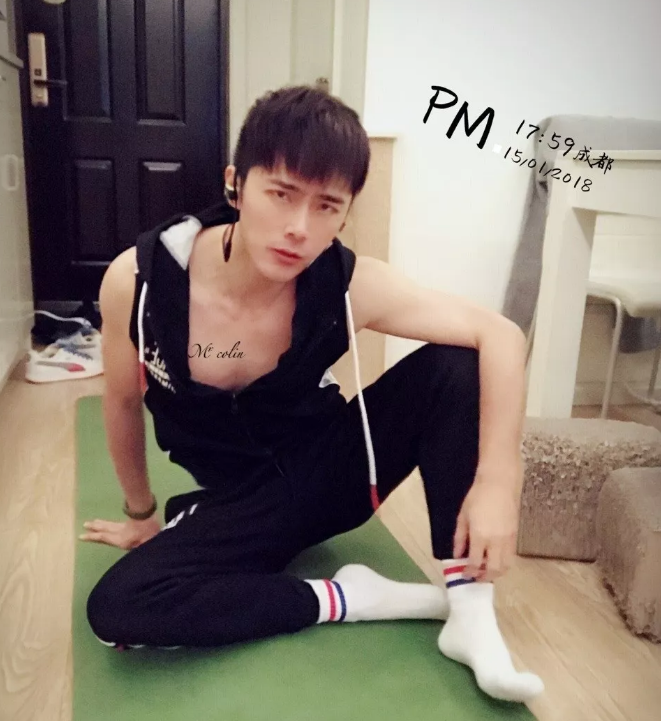 看点∣颜值小鲜肉运动型Boy,解锁你想不到的姿势! - 51虹马 看点∣颜值小鲜肉运动型Boy,解锁你想不到的姿势! - 51虹马