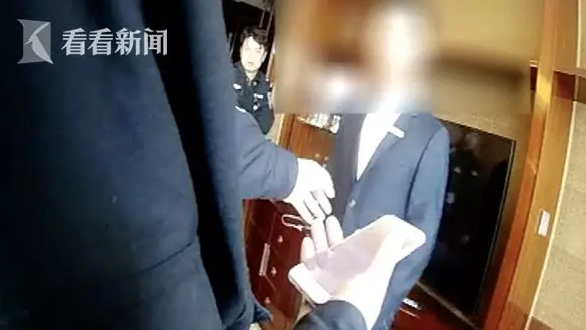 男学生约男网友开房被嫌丑 一气之下报假警 - 51虹马