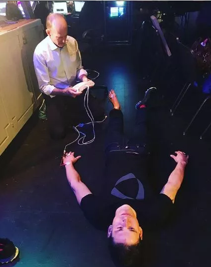 给自己丁丁注射干细胞求增大？这小哥，感觉已经魔怔了.. - 51虹马