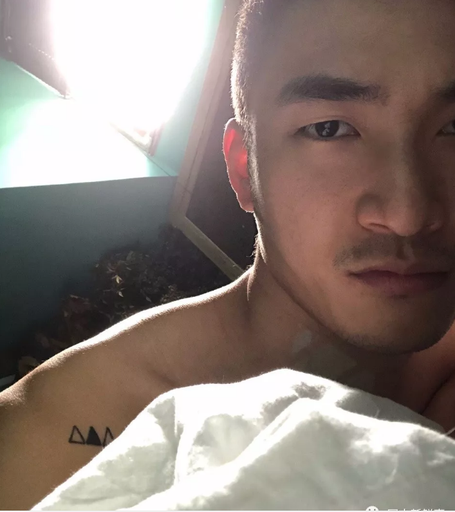 男生选美大赛:他竟然战胜了魔都一姐张弦 - 51虹马 男生选美大赛:他竟然战胜了魔都一姐张弦 - 51虹马