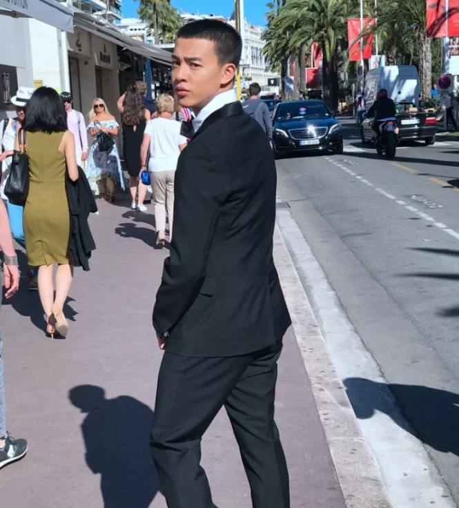 【爆肉公社】禁欲系的他大概能满足你对小攻的幻想 - 51虹马