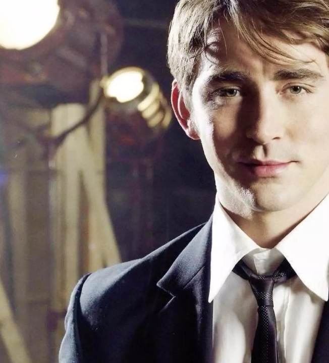 “精灵王”李佩斯正式宣布出柜 - 51虹马 “精灵王”李佩斯正式宣布出柜 - 51虹马