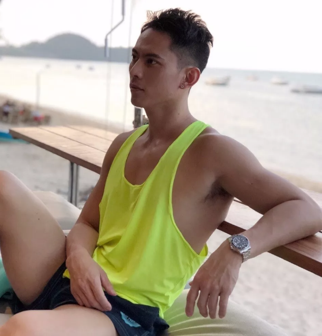 看点∣小S抓住不放的高颜值筋肉健身私教!帅了这么多年的名媛天菜! - 51虹马 看点∣小S抓住不放的高颜值筋肉健身私教!帅了这么多年的名媛天菜! - 51虹马