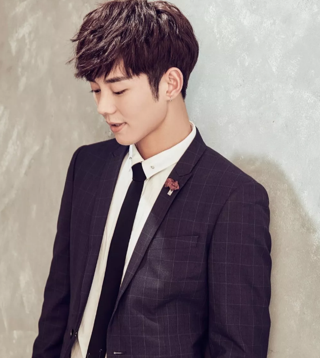 帅哥∣治愈“萌”系的视频原来是这个样子的，阳光笑颜小哥哥帅的出水！－－蓝博 - 51虹马