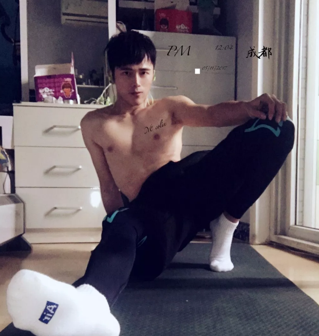 看点∣颜值小鲜肉运动型Boy,解锁你想不到的姿势! - 51虹马 看点∣颜值小鲜肉运动型Boy,解锁你想不到的姿势! - 51虹马