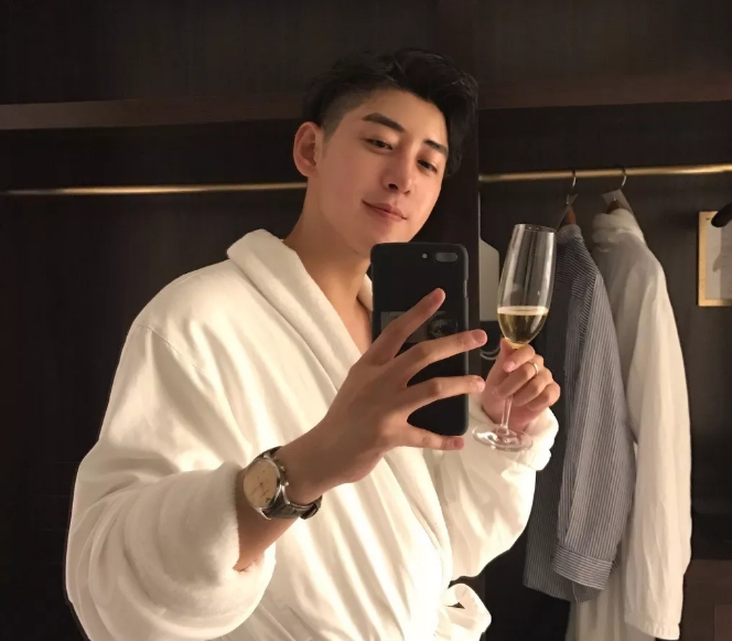 帅哥∣阳光帅气长腿欧巴竟是山东汉纸，瞬间好想撩他一下！－－孙悉珹 - 51虹马