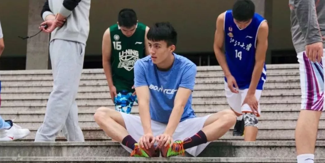 身高1米9的小鲜肉体育生，原来是浙大的校草男神！-51虹马