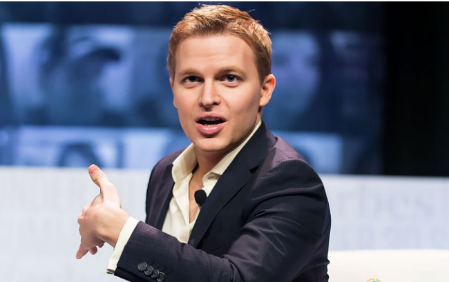 名记罗南·法罗出柜；《天使在美国》获得英国戏剧最高奖-51虹马