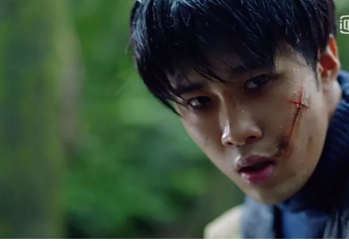 看点∣94年大鲜肉体育生，萌颜巨RU八块腹肌，纹身配肌肉实在太性感!-51虹马