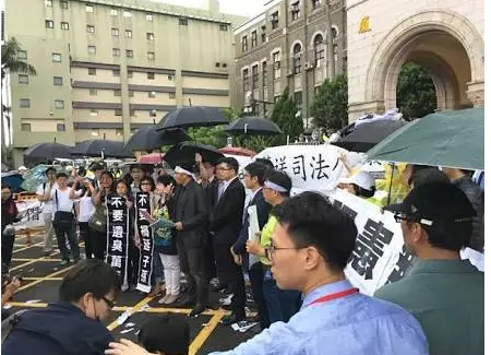 台湾反同志婚姻公投通过审核：给社会的一记重击-51虹马