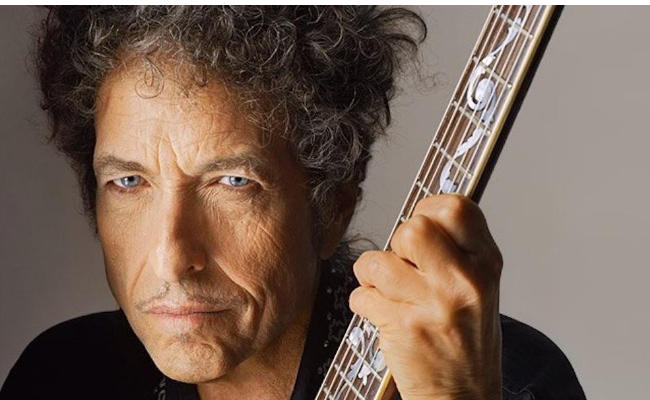 鲍勃·迪伦为同志发声 温情献唱同志爱情歌曲《He′s Funny That Way》-51虹马