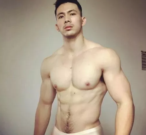 网红博主为搏销量自录视频，围观网友大呼要全见！-51虹马