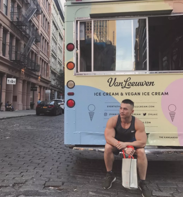 粗壮帅男...下面给10分！-51虹马