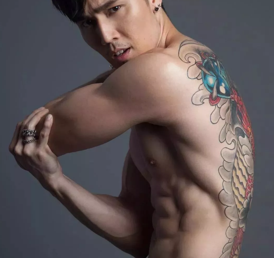 泰蓝 白嫩帅气男模 蛟龙出海-51虹马