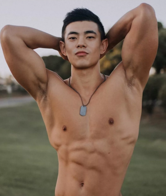 90后体育学院肌肉型男美国镀金,外籍教练又猛又狠 - 51虹马 90后体育学院肌肉型男美国镀金,外籍教练又猛又狠 - 51虹马