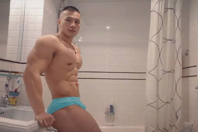 粗壮帅男...下面给10分！ - 51虹马