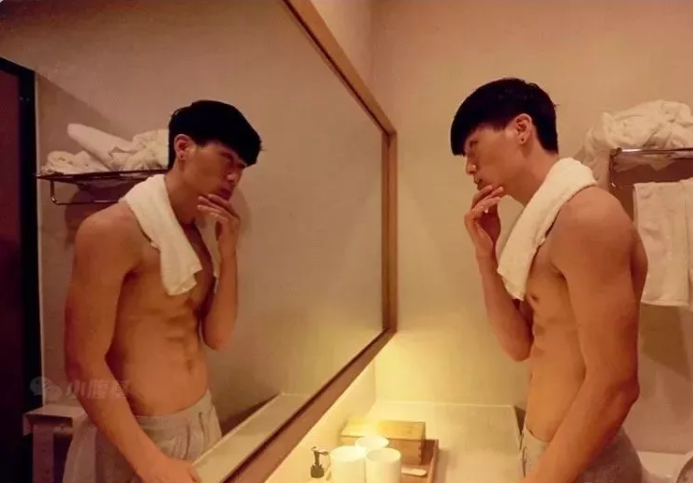 广东180大肌肉帅哥！健身教练居然是模特！ - 51虹马