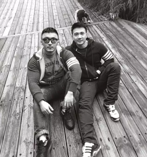 今年泼水节的gogoboy曾经参加过2010的快乐男声？ - 51虹马