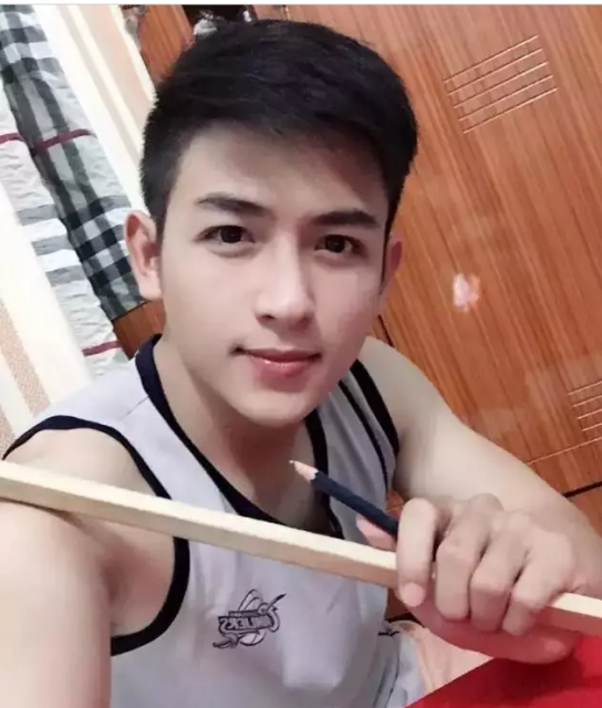 帅气逼人的小鲜肉兵哥哥 - 51虹马