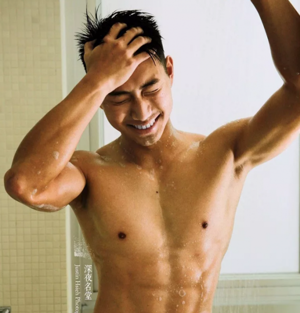 看点∣排球体育生浴照刷爆INS,筋肉腹肌小可爱竟然有男盆友了!! - 51虹马 看点∣排球体育生浴照刷爆INS,筋肉腹肌小可爱竟然有男盆友了!! - 51虹马