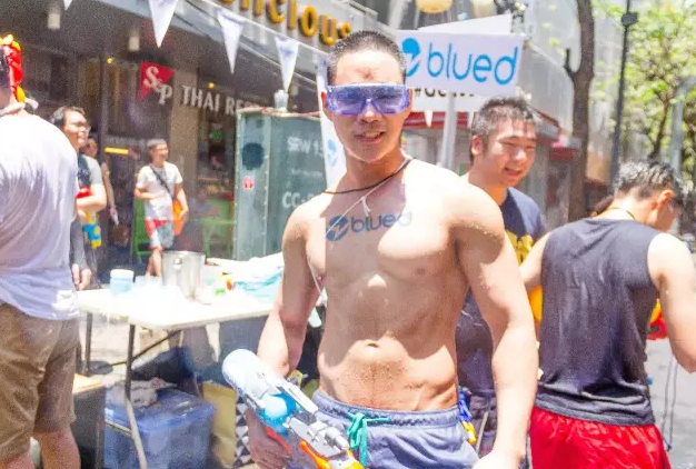 泰国泼水节最全攻略：一场男人的狂欢盛宴 - 51虹马