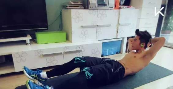 成都的帅哥姿の勢ン很多！！ - 51虹马