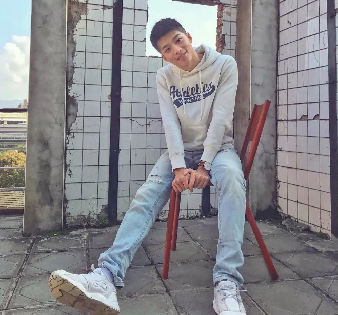 看点∣小鲜肉名媛入伍前脱了拍肌肉石更照,可口肌肉身材让你尖叫! - 51虹马 看点∣小鲜肉名媛入伍前脱了拍肌肉石更照,可口肌肉身材让你尖叫! - 51虹马