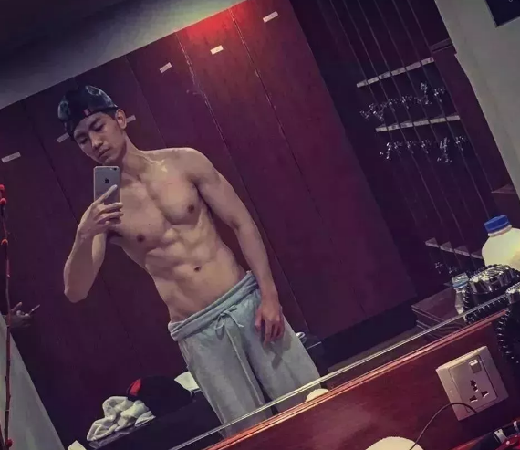 缅甸清水湿身少年 - 51虹马