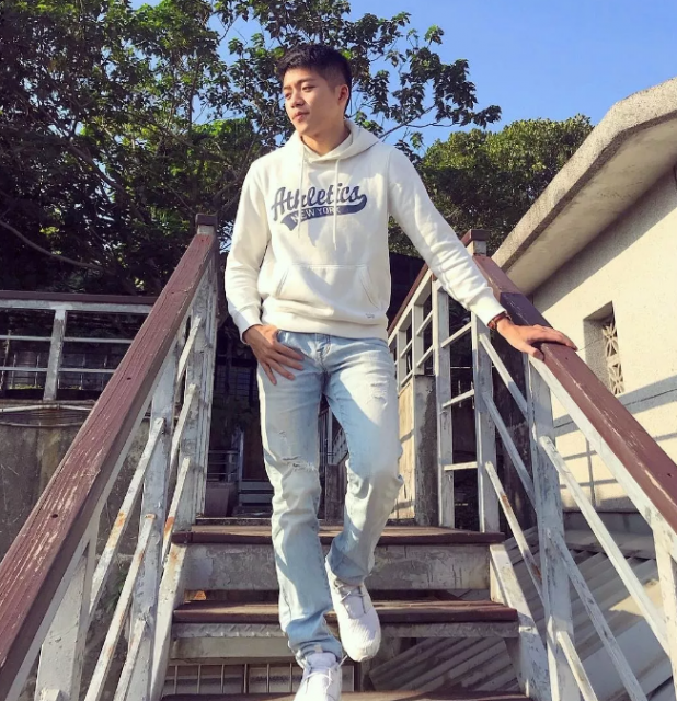 看点∣小鲜肉名媛入伍前脱了拍肌肉石更照,可口肌肉身材让你尖叫! - 51虹马 看点∣小鲜肉名媛入伍前脱了拍肌肉石更照,可口肌肉身材让你尖叫! - 51虹马