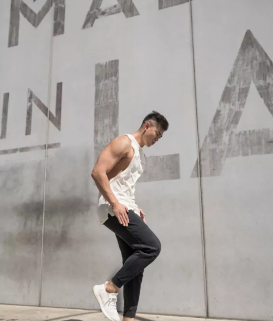 90后体育学院肌肉型男美国镀金，外籍教练又猛又狠 - 51虹马